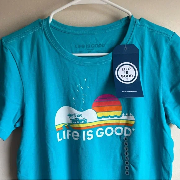 Life is Good Blue Jeep Beach Sun Graphic Tee T-shirt NWT - Picture 2 of 6